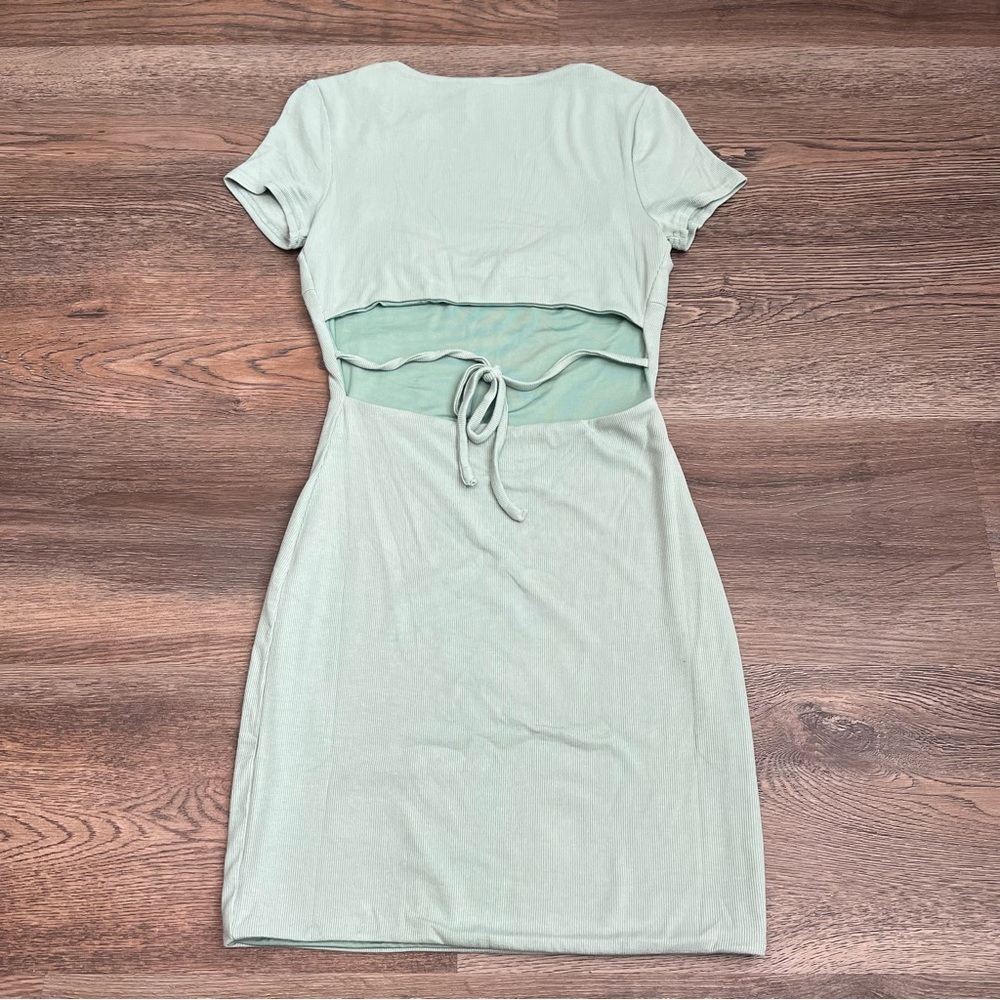 NEW Princess Polly Nolan Short Sleeve Mini Dress Green Sage Size 4 Open Back - Picture 4 of 10